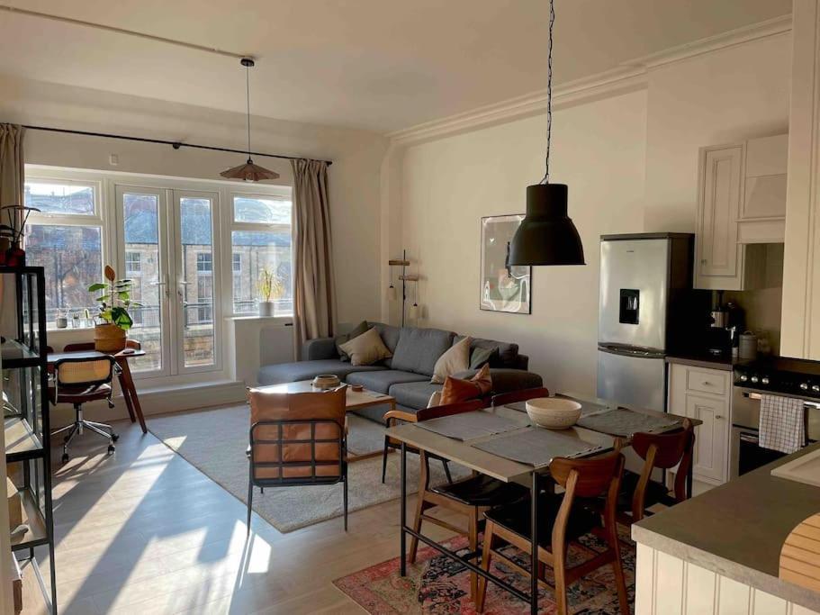 Stylish City-Centre Apartment With Balcony Liverpool Zewnętrze zdjęcie