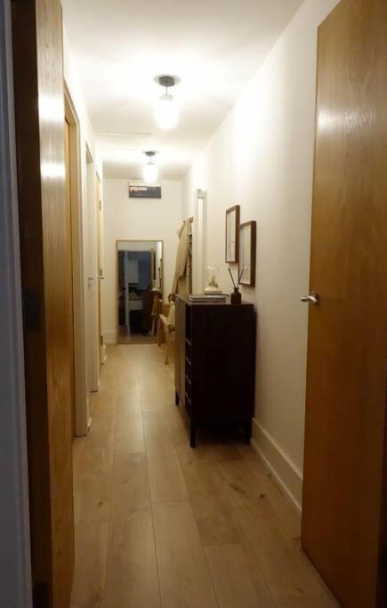 Stylish City-Centre Apartment With Balcony Liverpool Zewnętrze zdjęcie
